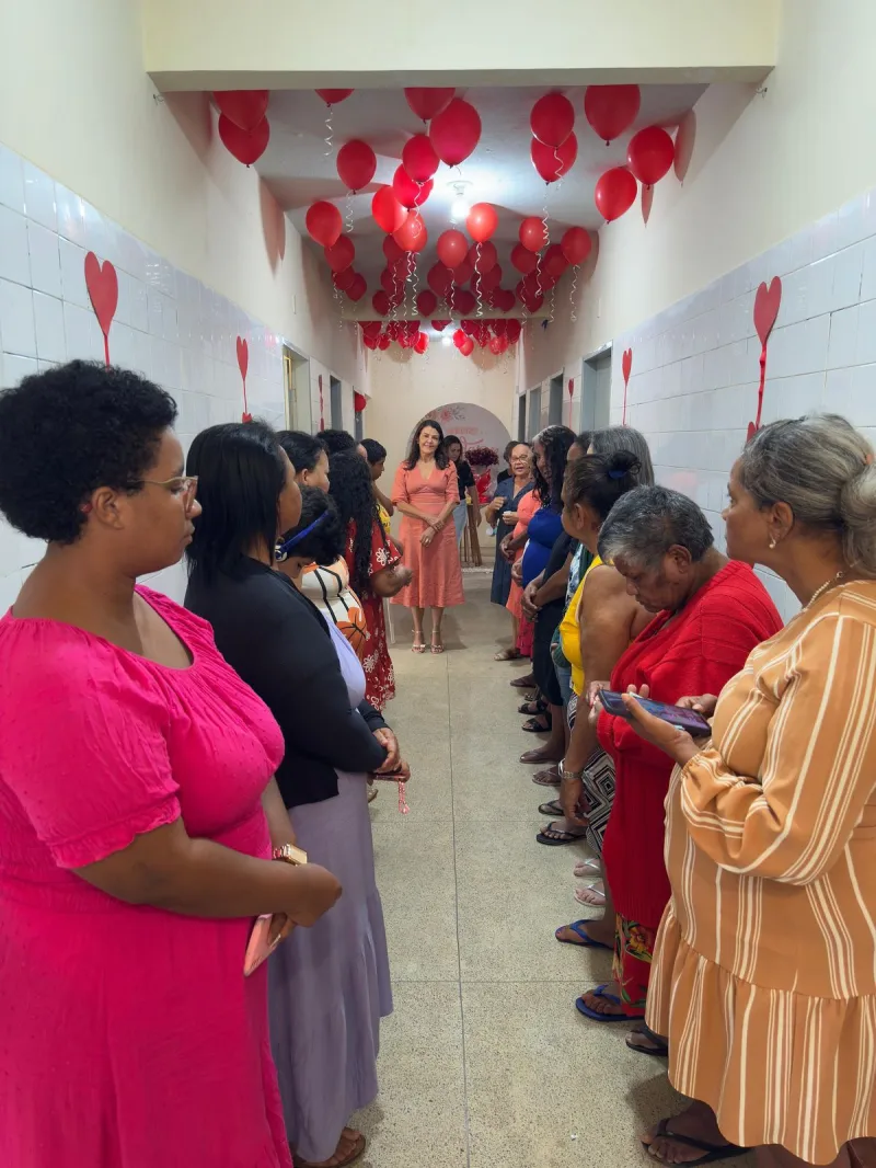 Prefeitura de Medeiros Neto homenageia mães acompanhadas pelo CAPS