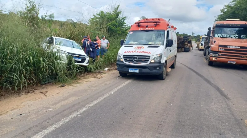 Manicure de Itabatã morre em acidente na BR 101, próximo a Casa Salvador no município de Nova Viçosa