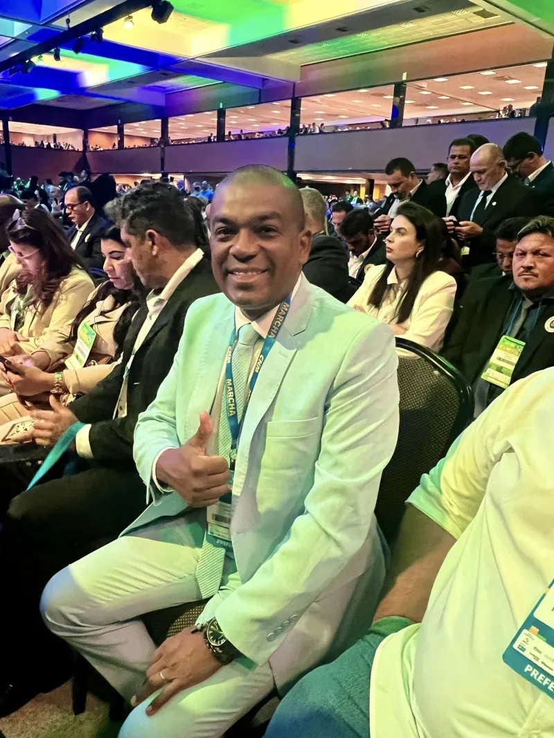 Prefeito de Prado, Gilvan Produções, participa da Marcha dos Prefeitos em Brasília