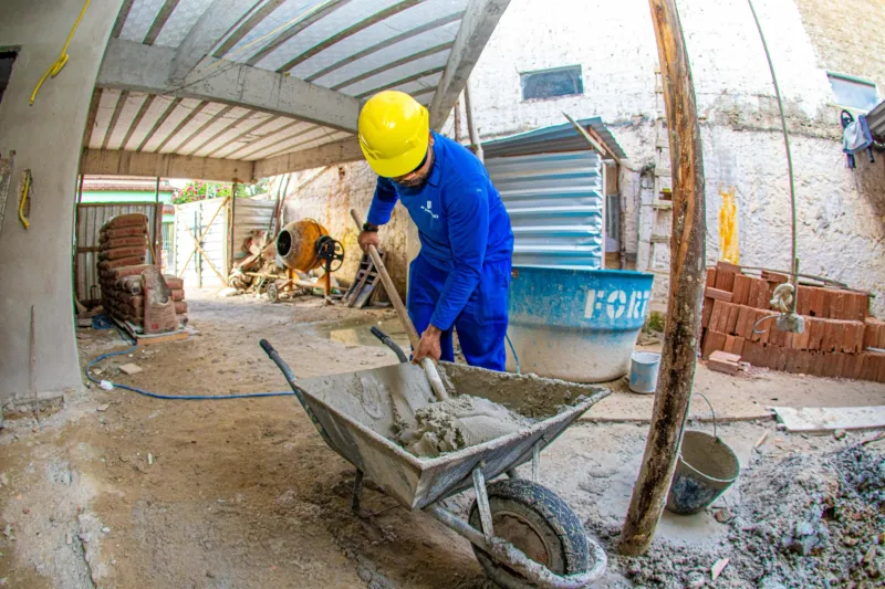 Educação ganha reforço! Obra da Escola Jardim Caraípe avança em Teixeira de Freitas