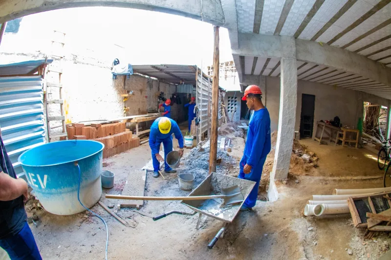 Educação ganha reforço! Obra da Escola Jardim Caraípe avança em Teixeira de Freitas