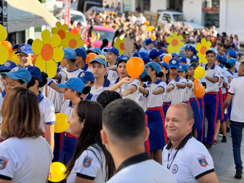 Medeiros Neto: Secretaria de Assistência Social realiza caminhada contra o abuso e a exploração sexual de crianças e adolescentes