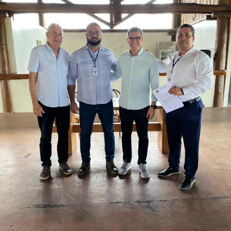 Prefeito Beto Pinto recebe presidente da Cerb em roda de conversa sobre barragem em Medeiros Neto