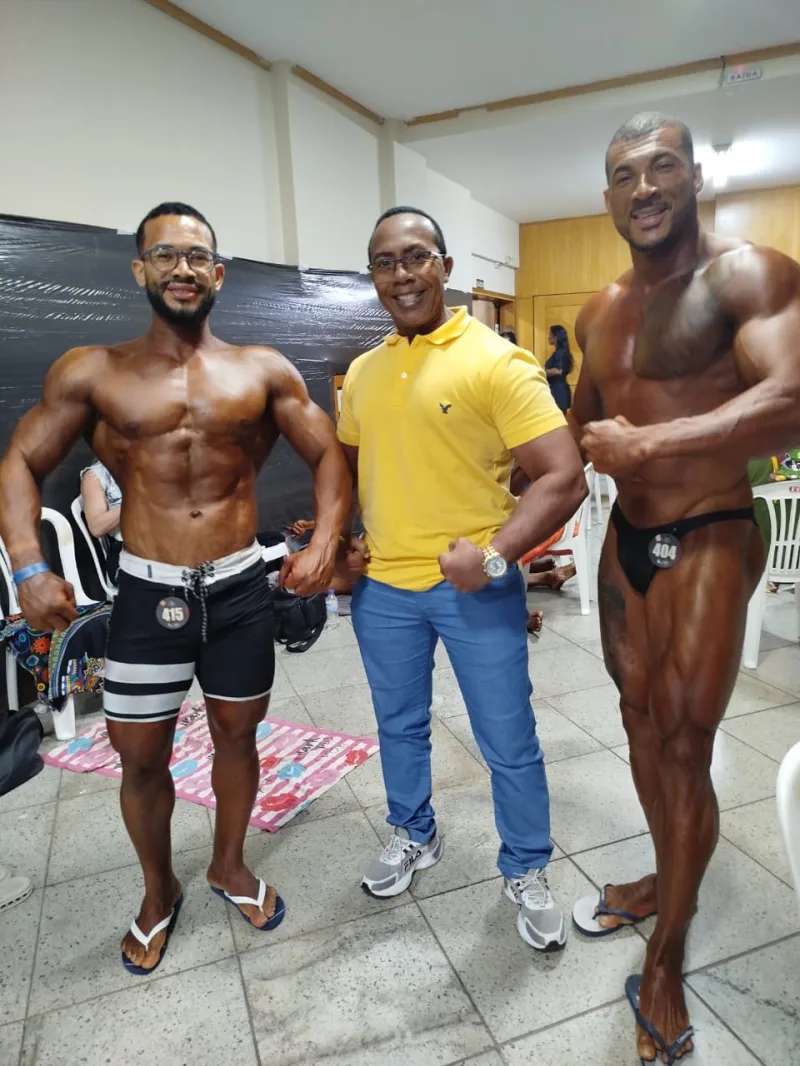 Atletas do Extremo Sul da Bahia se destacam em competição nacional de fisiculturismo no Espírito Santo