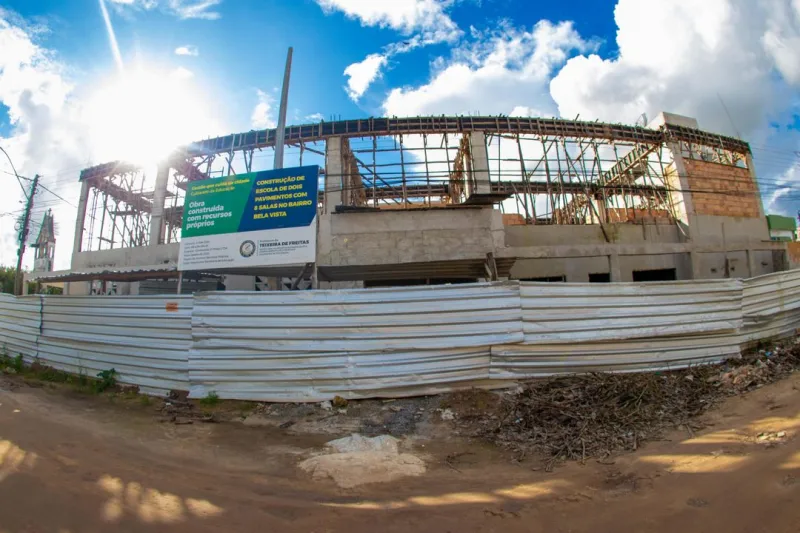 Obra da Nova Escola Municipal Recreio avança no bairro Bela Vista em Teixeira de Freitas