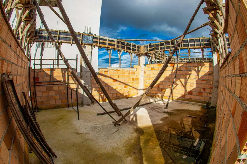 Obra da Nova Escola Municipal Recreio avança no bairro Bela Vista em Teixeira de Freitas