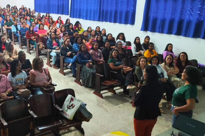 Prefeitura de Teixeira de Freitas investe em formação para a inclusão de estudantes com TEA