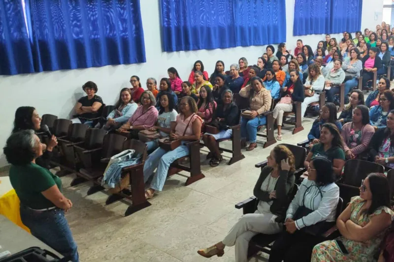 Prefeitura de Teixeira de Freitas investe em formação para a inclusão de estudantes com TEA