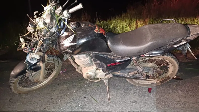 Morte na BR 101 -  idosa morre em acidente  entre caminhão e moto  deixa proximo a Rancho Alegre. Condutor da moto foi socorrido em estado grave