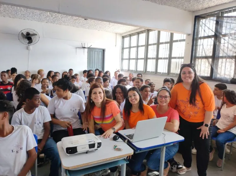 Maio Laranja: CRAS de Mucuri promove palestras em escolas para combater o abuso e exploração sexual infantil