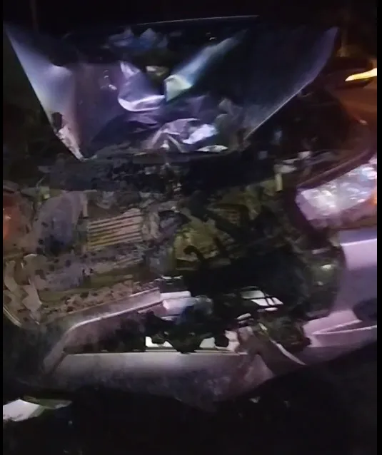Motociclista morre em grave colisão entre moto e caminhonete na BR-101, em Itabela