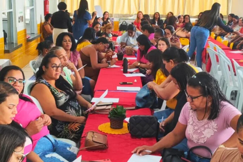 Formação de Merendeiras reforça compromisso da Prefeitura com a qualidade da alimentação escolar em Teixeira de Freitas