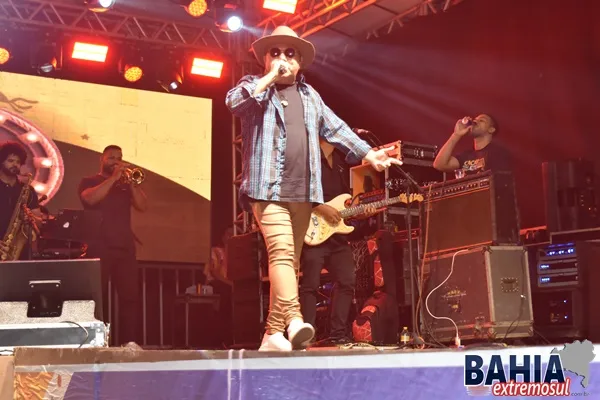 Praça cheia, shows incríveis e muito forró: Arraiá do Biratinga começa com tudo em Ibirapuã
