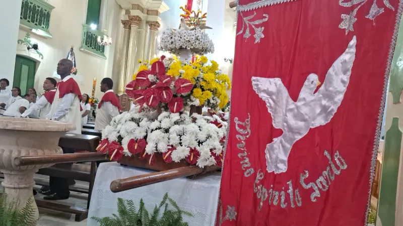 Alcobaça celebra a tradicional Festa do Divino Espírito Santo e fortalece a cultura local