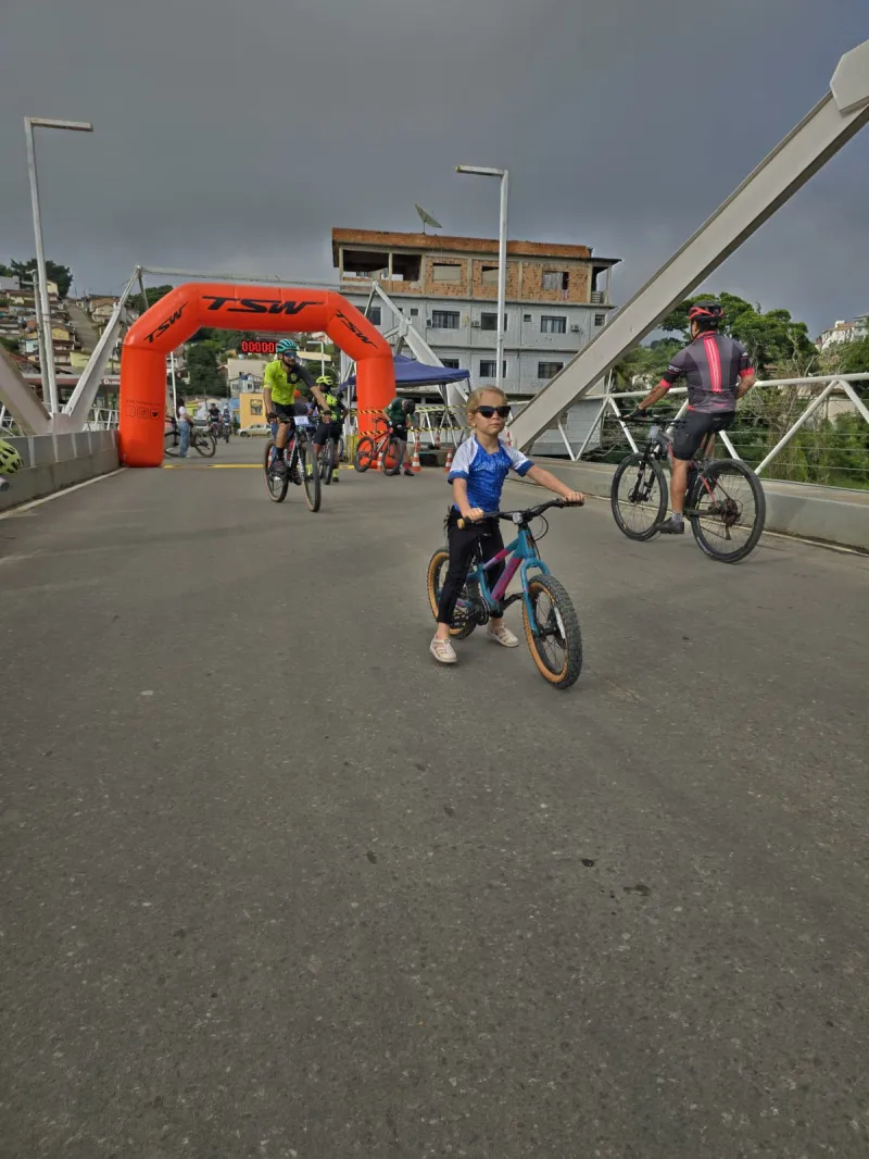 Prefeitura de Medeiros Neto e Kalangos do pedal realizam o 1º MTB com grande sucesso
