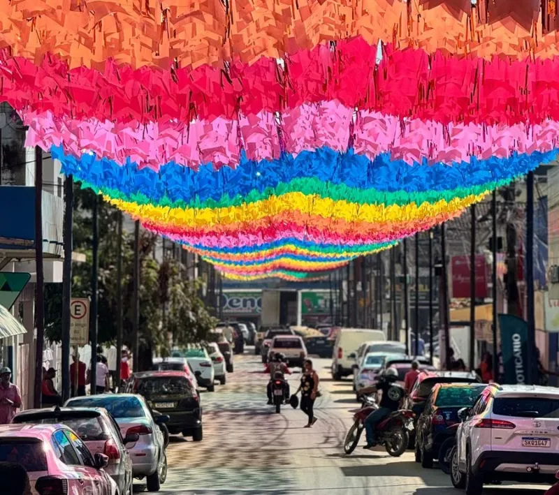 Medeiros Neto se prepara para o 37º Arraiá do Água Fria com linda ornamentação