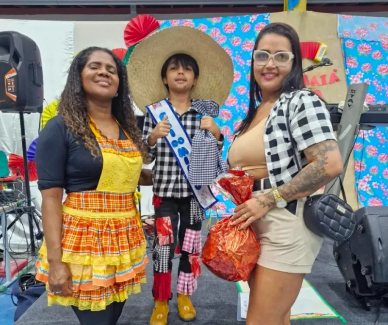 Escolas de Teixeira de Freitas celebram a cultura nordestina em festas juninas animadas