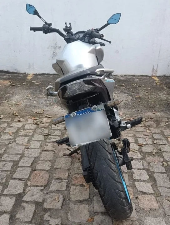 Polícia Militar prende dois homens em Teixeira de Freitas por tráfico e adulteração de veículo