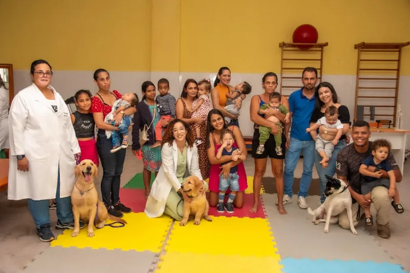 PET Terapia leva carinho, estímulo e bem-estar aos pacientes do CER IV em Teixeira de Freitas