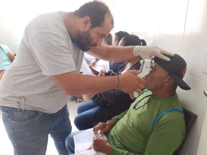 Secretaria de Saúde de Mucuri levou mutirão de glaucoma ao distrito de Itabatã, nesta terça (17)
