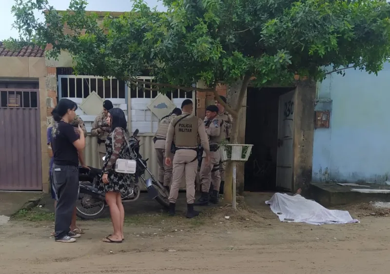 Jovem é morto a tiros no bairro Redenção, em Teixeira de Freitas