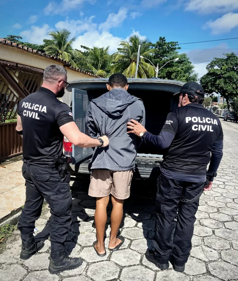 Polícia Civil prende jovem acusado de envolvimento em homicídio cruel em Alcobaça