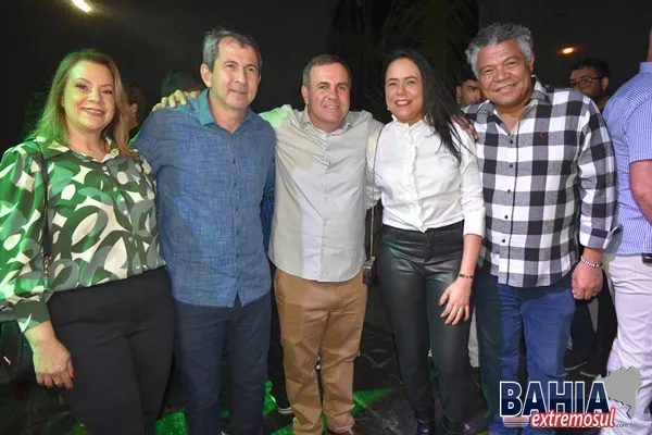 Recorde de público e presença política marcam segunda noite do 1º Arraiá Pé da Pedra de Lajedão