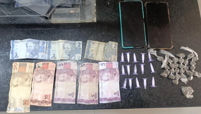 Denúncia anônima leva PM à prisão de traficantes na Urbis 3