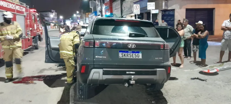 Cigano morre em acidente de carro no centro de Teixeira de Freitas 