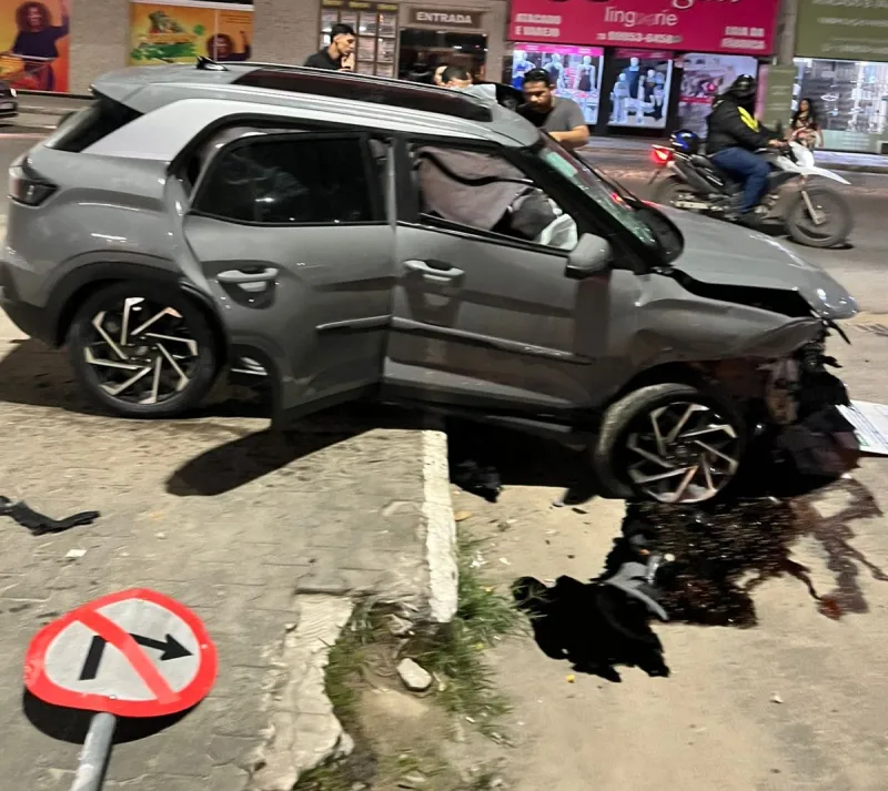 Cigano de 20 anos morre em acidente no centro de Teixeira de Freitas 