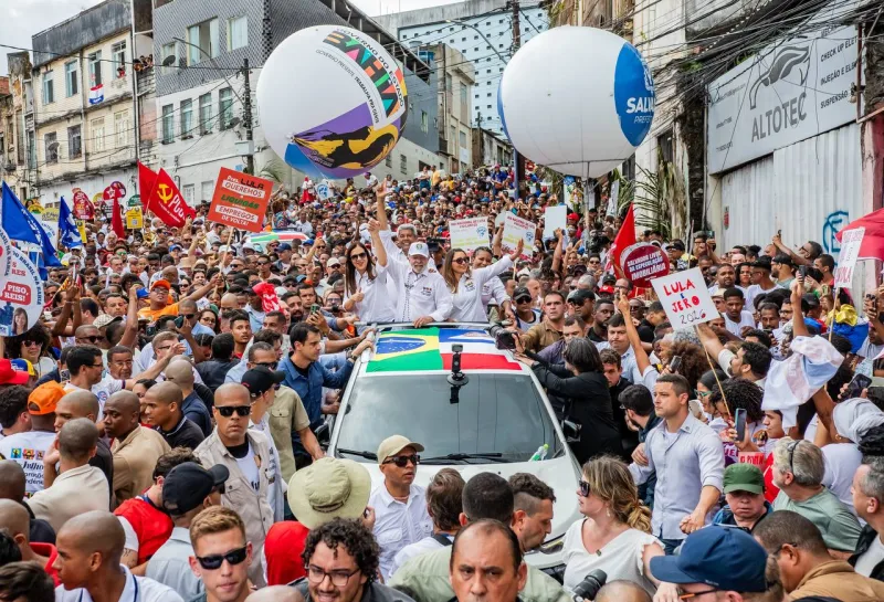 Bahia Celebra 202 anos de independência com cortejo histórico e rresença de Lula e Jerônimo
