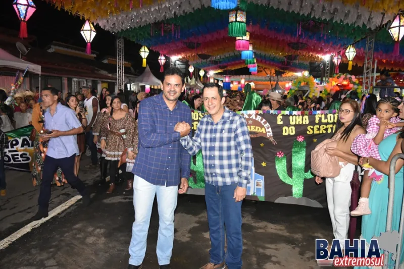 Concurso de Quadrilhas abre em grande estilo o 31º Arraiá da Curindiba e emociona Vereda