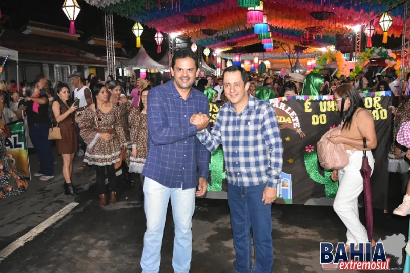 Concurso de Quadrilhas abre em grande estilo o 31º Arraiá da Curindiba e emociona Vereda