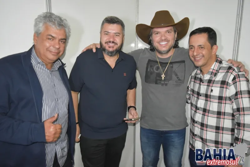 31º Arraiá da Curindiba: Segunda noite de shows aquece Vereda apesar do frio com grandes atrações