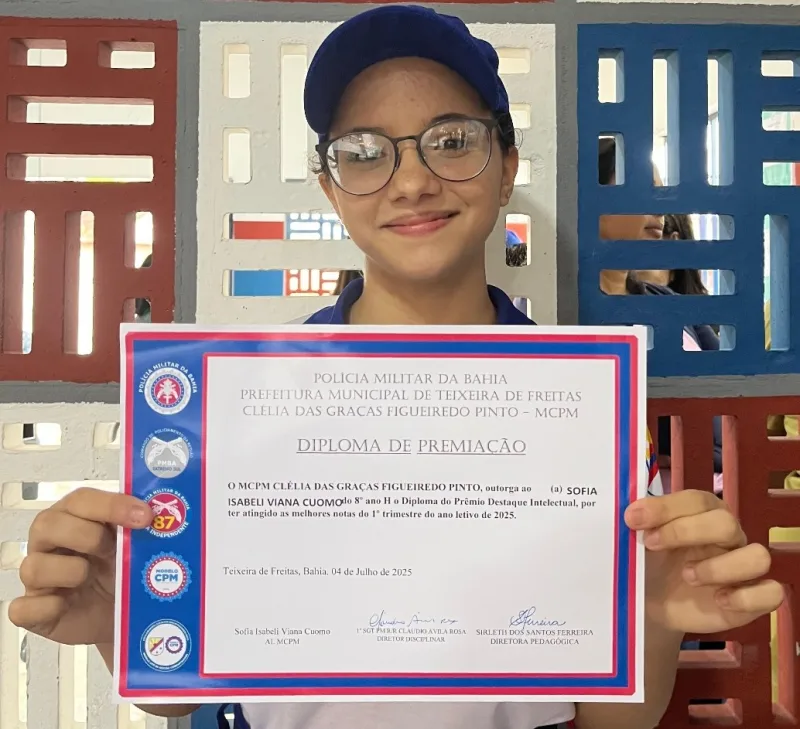 Escola Clélia das Graças Figueiredo Pinto celebra conquistas com solenidade de agraciamento