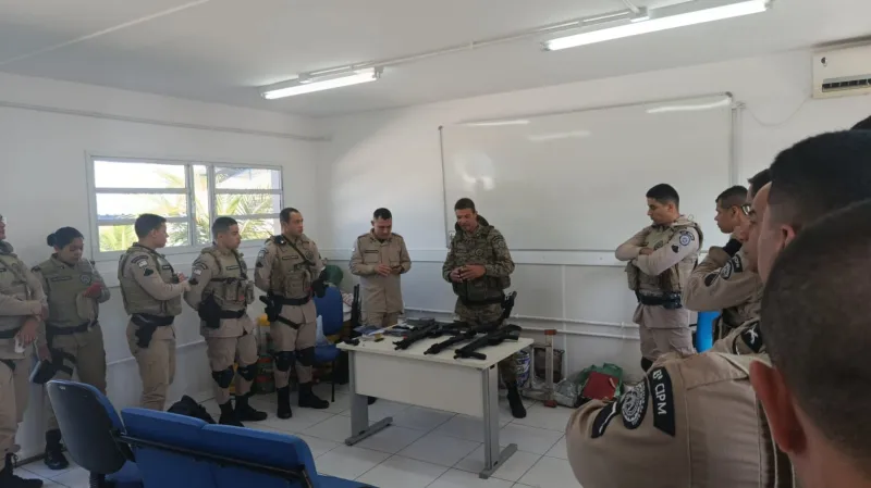 Policiais da 43ª CIPM recebem capacitação em Fuzis ARAD 7,62mm