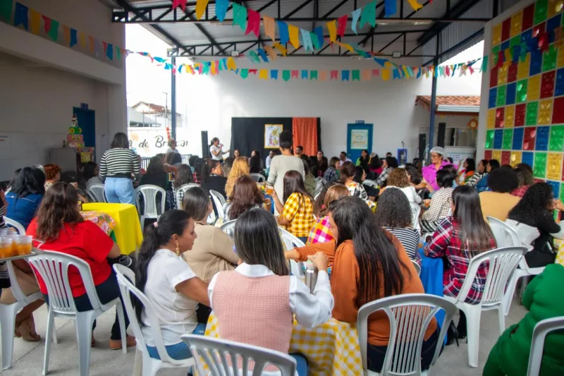 Teixeira de Freitas celebra o sucesso do programa LEEI com foco na infância e alfabetização