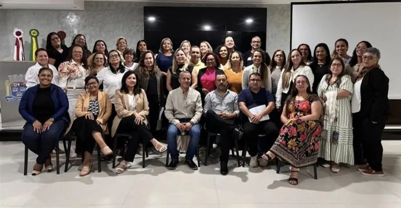 Prefeitura de Ibirapuã marca presença em Encontro Regional da EJA em Porto Seguro