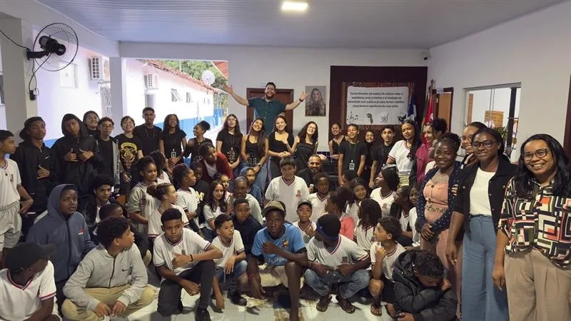 Prefeitura de Ibirapuã promove 1º Encontro de Musicalidade com alunos da Educação Integral
