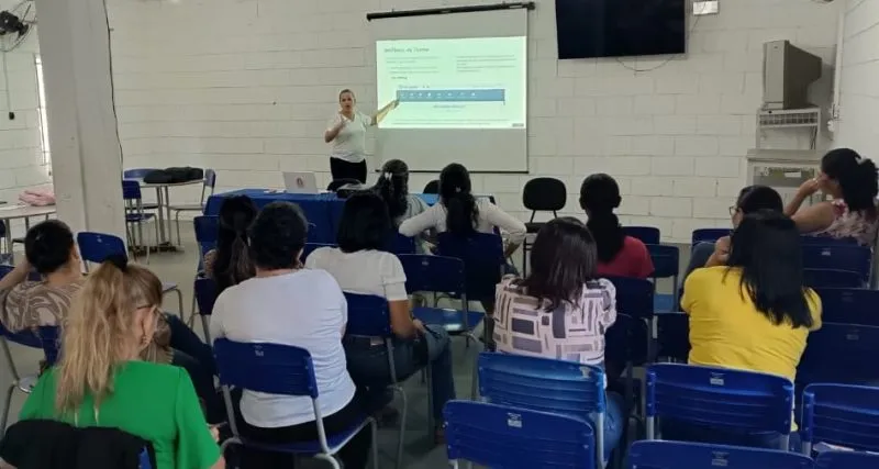 Mucuri promove capacitação para secretários escolares e reforça compromisso com educação de qualidade até 2028