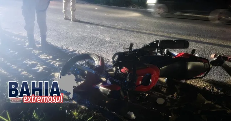 Tragédia na BR-101: Idoso tem cabeça esmagada ao colidir moto com carreta em Teixeira de Freitas