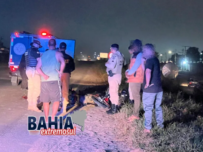 Tragédia na BR-101: Idoso tem cabeça esmagada ao colidir moto com carreta em Teixeira de Freitas