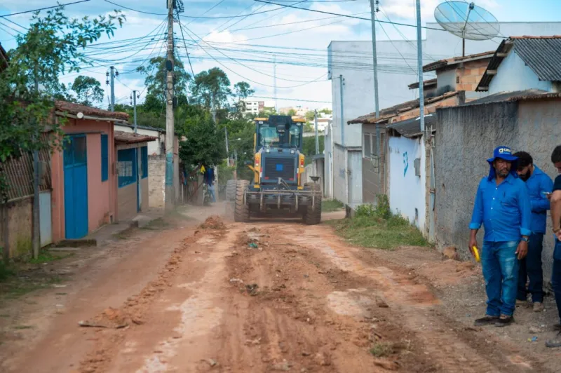 Baixada do Liberdade II começa a receber obras de infraestrutura urbana, em Teixeira de Freitas