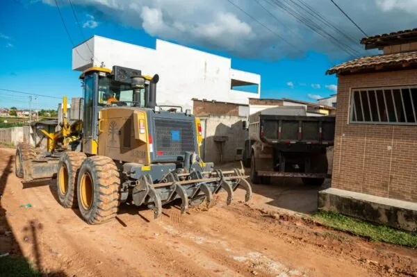 Baixada do Liberdade II começa a receber obras de infraestrutura urbana, em Teixeira de Freitas