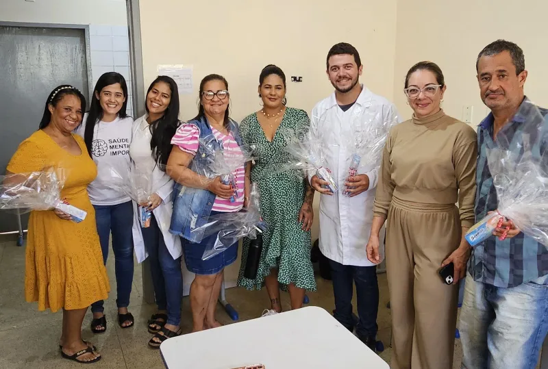 Prefeitura de Medeiros Neto realiza palestra sobre higiene bucal no CAPS
