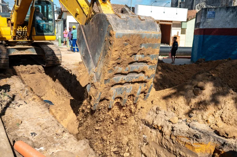 Redenção vive nova fase com avanço das obras de drenagem e infraestrutura em Teixeira de Freitas