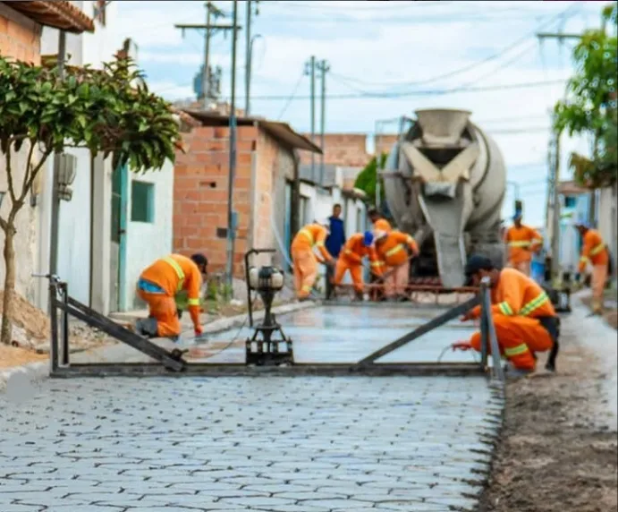 Teixeira de Freitas avança com obras de pavimentação no bairro Liberdade II