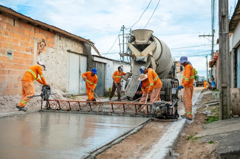 Teixeira de Freitas avança com obras de pavimentação no bairro Liberdade II