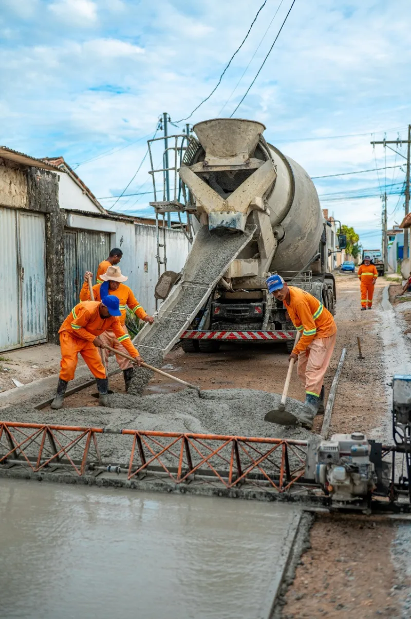 Teixeira de Freitas avança com obras de pavimentação no bairro Liberdade II
