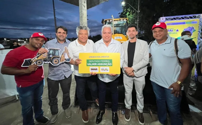 Prefeitura de Alcobaça participa do lançamento do Plano Safra 2025/2026 e recebe novos equipamentos para reforçar a infraestrutura do município